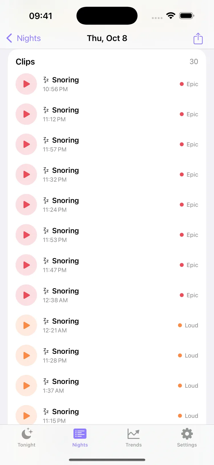 The clips of a night: snoring clips with their time and loudness level, each with a play button